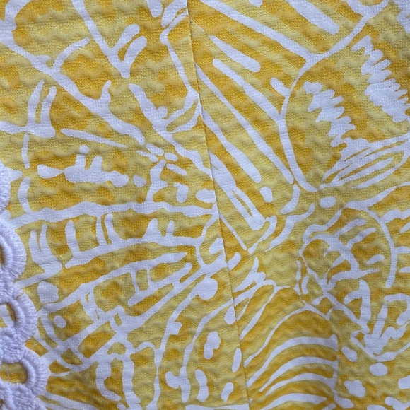 Lilly Pulitzer Yellow and White Shift Dress - Picture 4 of 5
